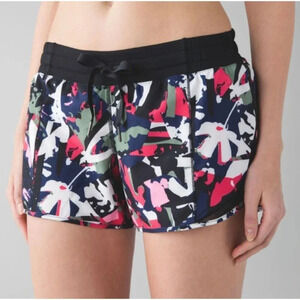 Lululemon Women’s Size 2 Pop Cut Boom Juice Multicolor Hotty Hot Shorts